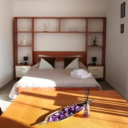 Tia House - Bright With Private Parking! アパート *